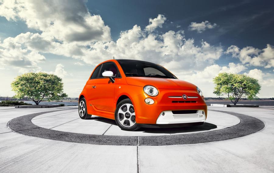  Fiat 500e 2013 года  (US) (фото 32 из 37)